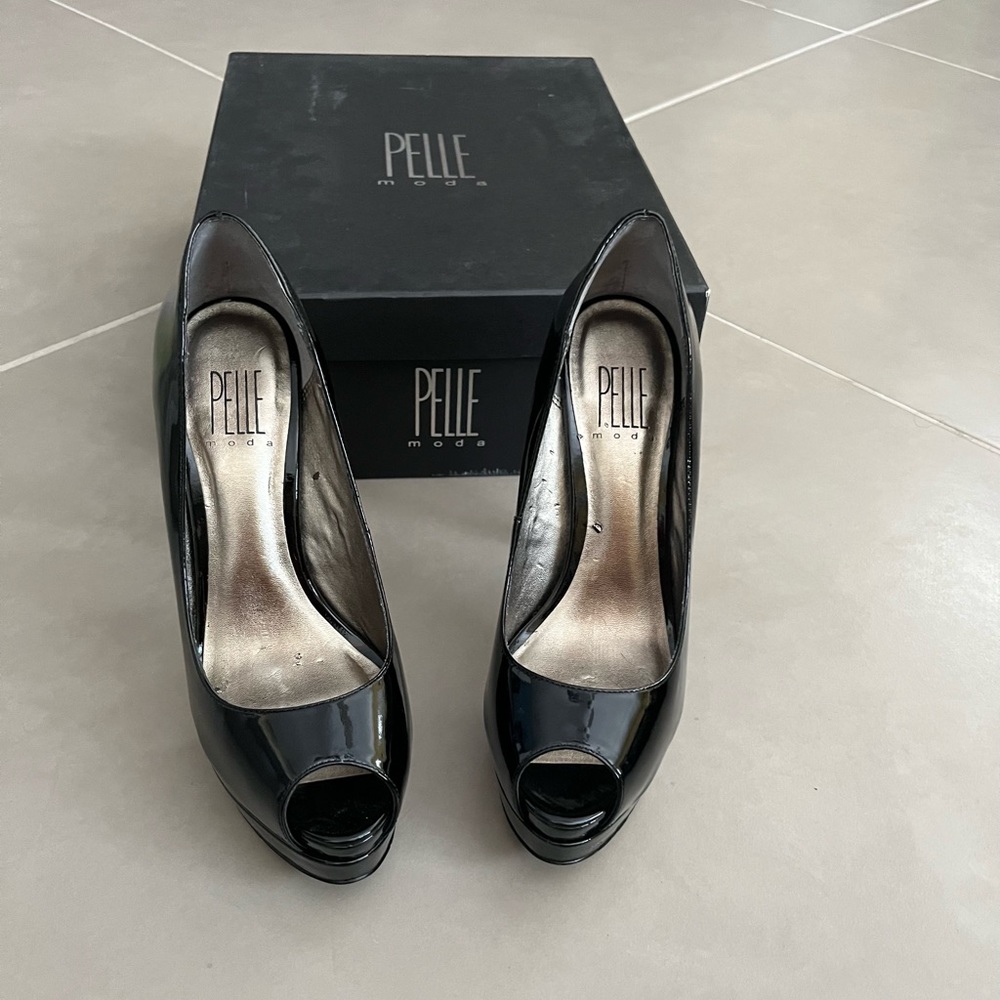 Patent leather high heels